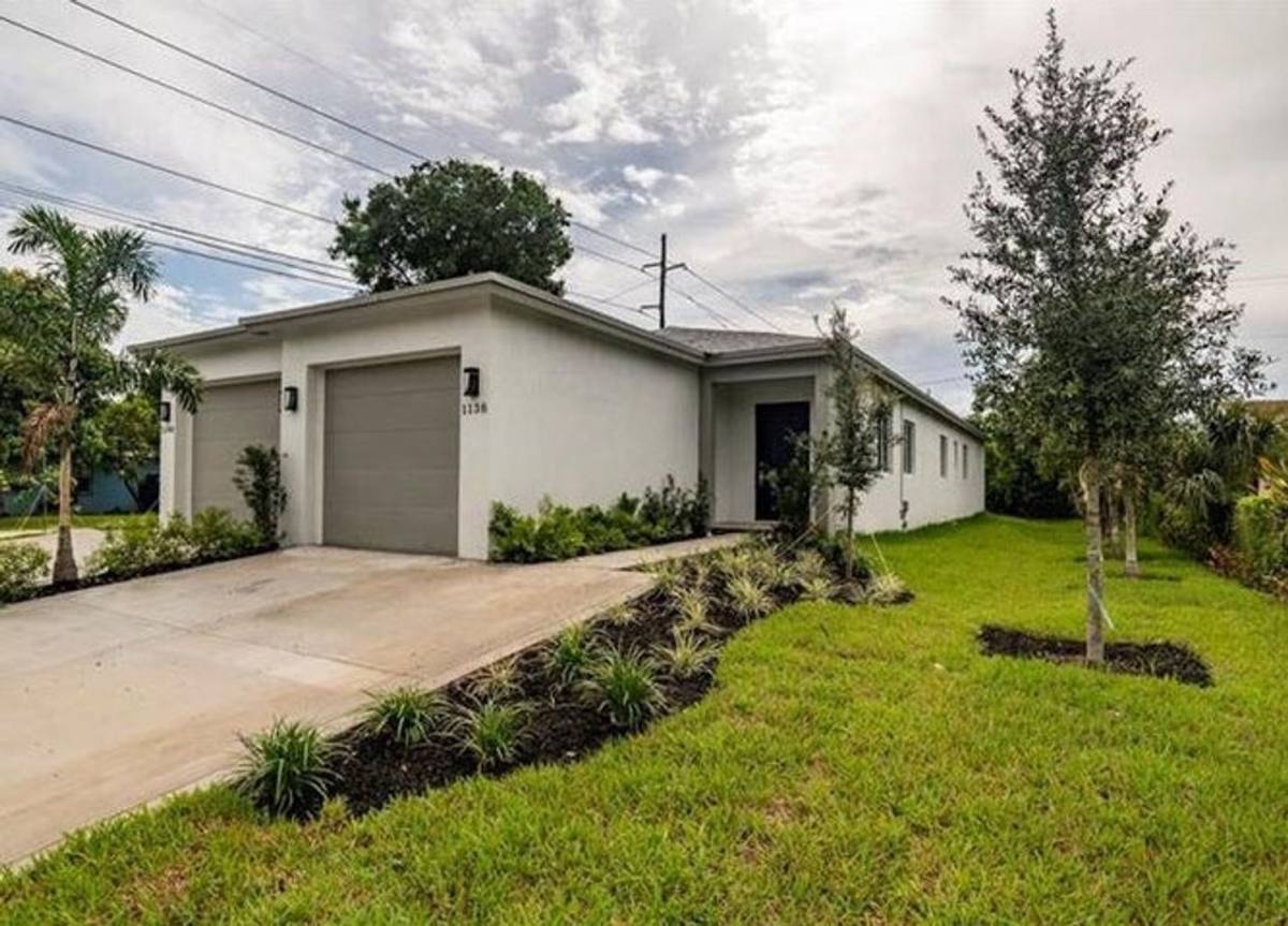 Townhouse for rent at 1138 NW 1st Ave, Fort Lauderdale, FL 33311