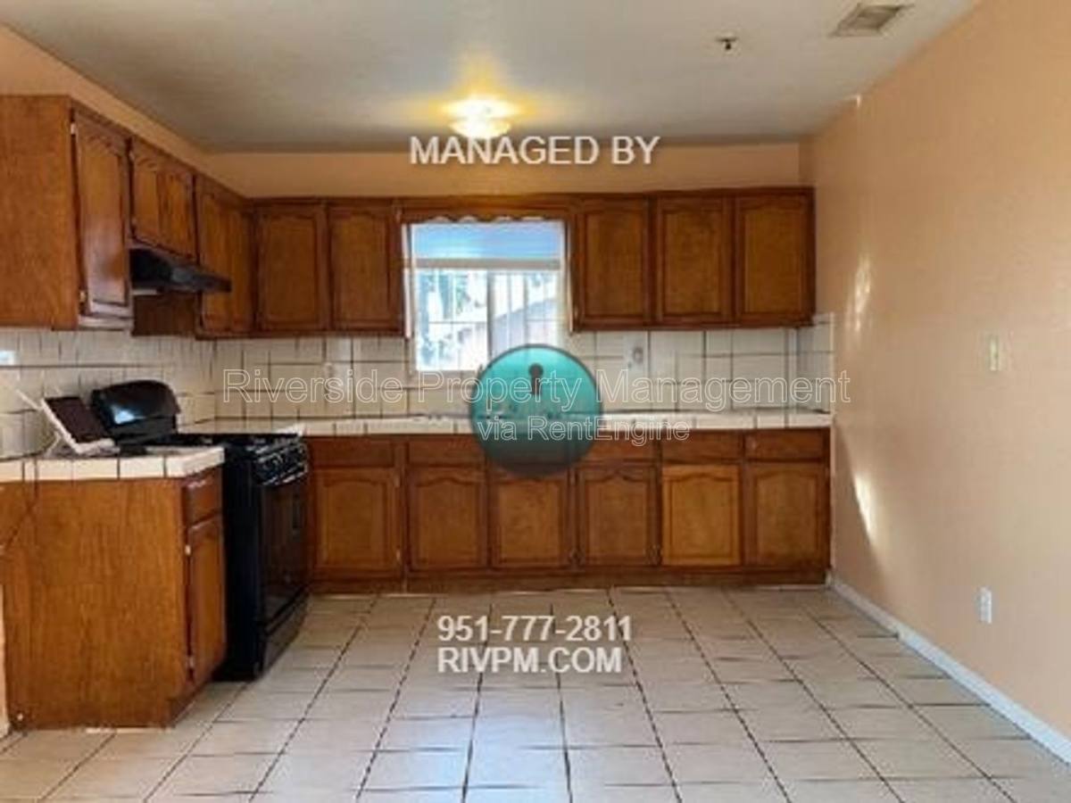 House for rent at 7257 Wakefield Court, Highland, CA 92346
