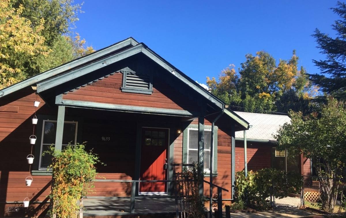 House for rent at 9633 Middle Creek Rd, Upper Lake, CA 95485
