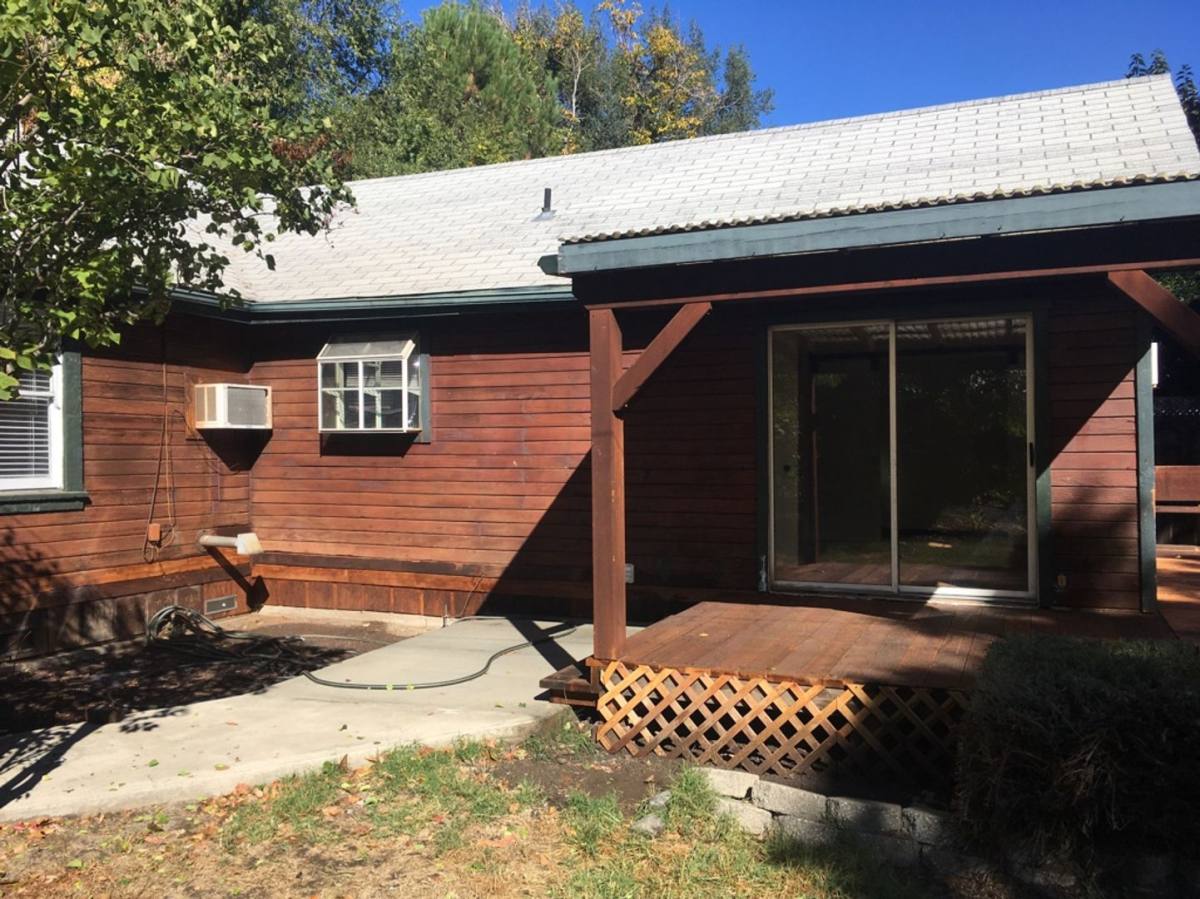 House for rent at 9633 Middle Creek Rd, Upper Lake, CA 95485
