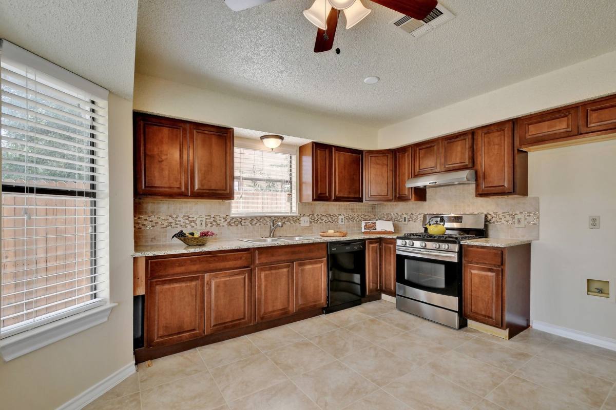 House for rent at 1622 Peachtree Valley Dr, Round Rock, TX 78681