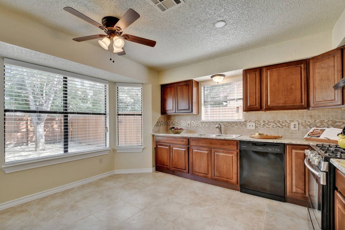 House for rent at 1622 Peachtree Valley Dr, Round Rock, TX 78681