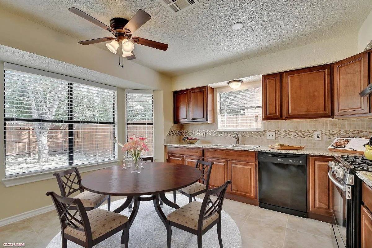 House for rent at 1622 Peachtree Valley Dr, Round Rock, TX 78681