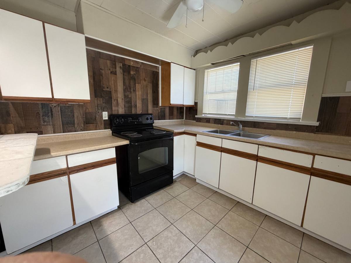 House for rent at 68 N Shirley, Pontiac, MI 48342
