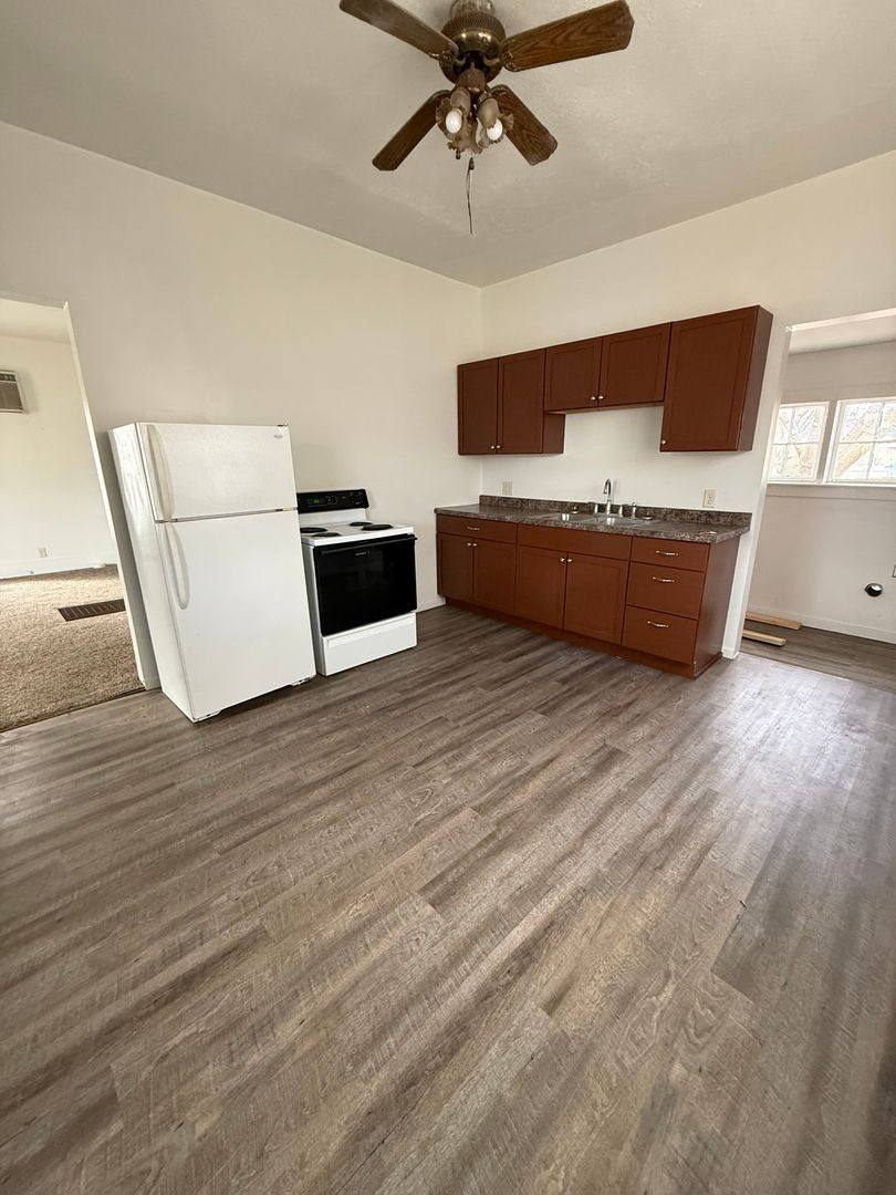 House for rent at 510 E 2nd St, Hoisington, KS 67544