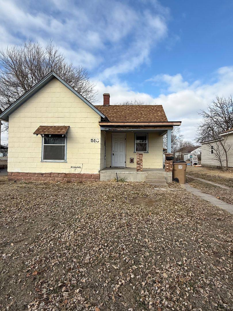 House for rent at 510 E 2nd St, Hoisington, KS 67544