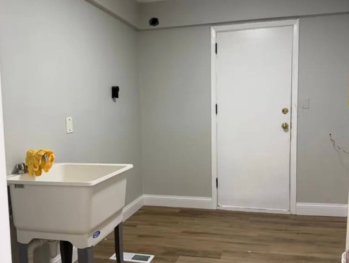 House for rent at 12102 Imperial, Cleveland, OH 44120