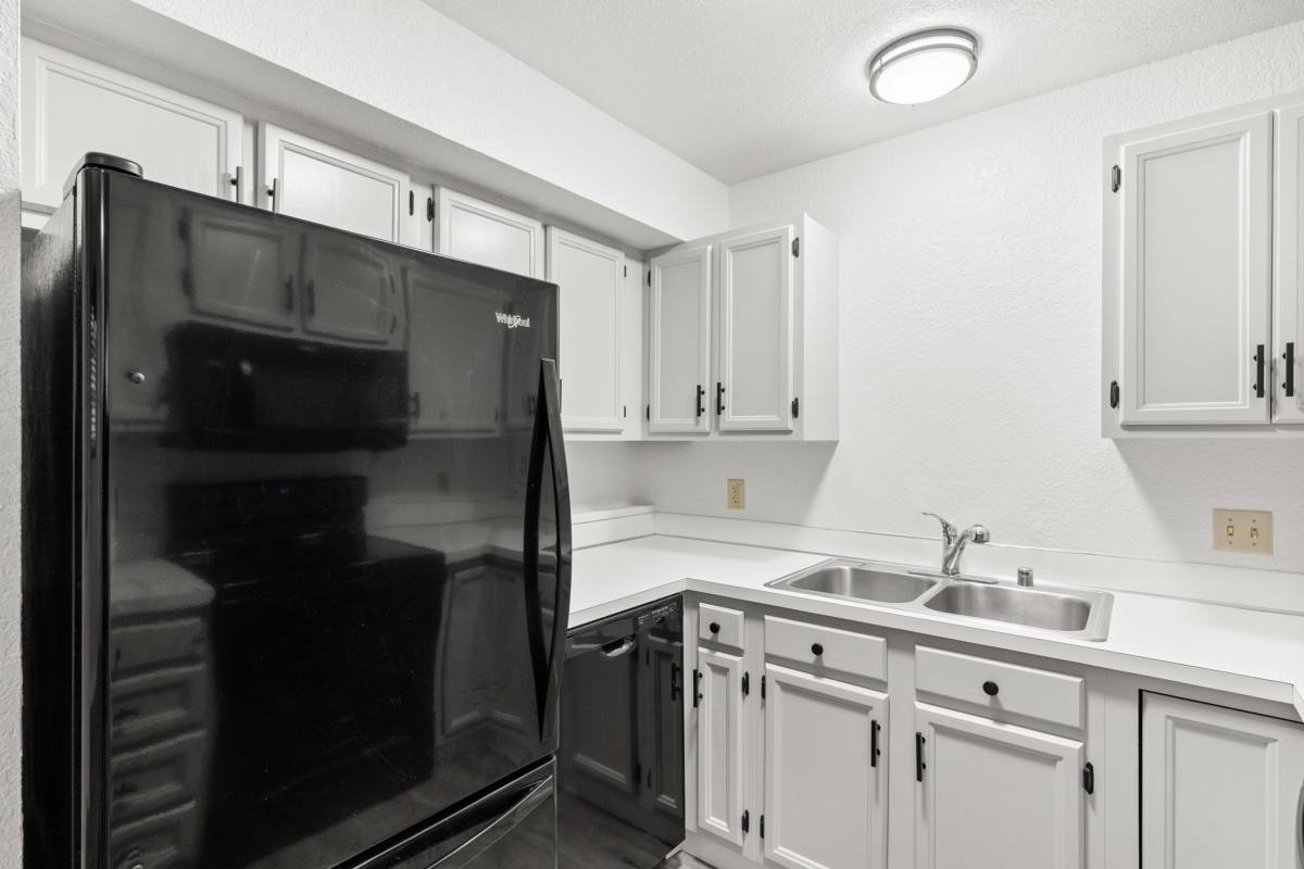 Townhouse for rent at 607 Ave F #4, Billings, MT 59102