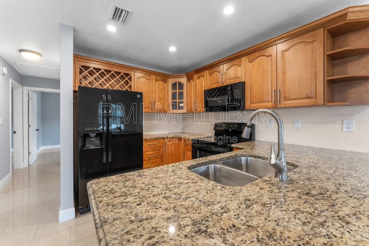 House for rent at 4312 W Nassau St, Tampa, FL 33607