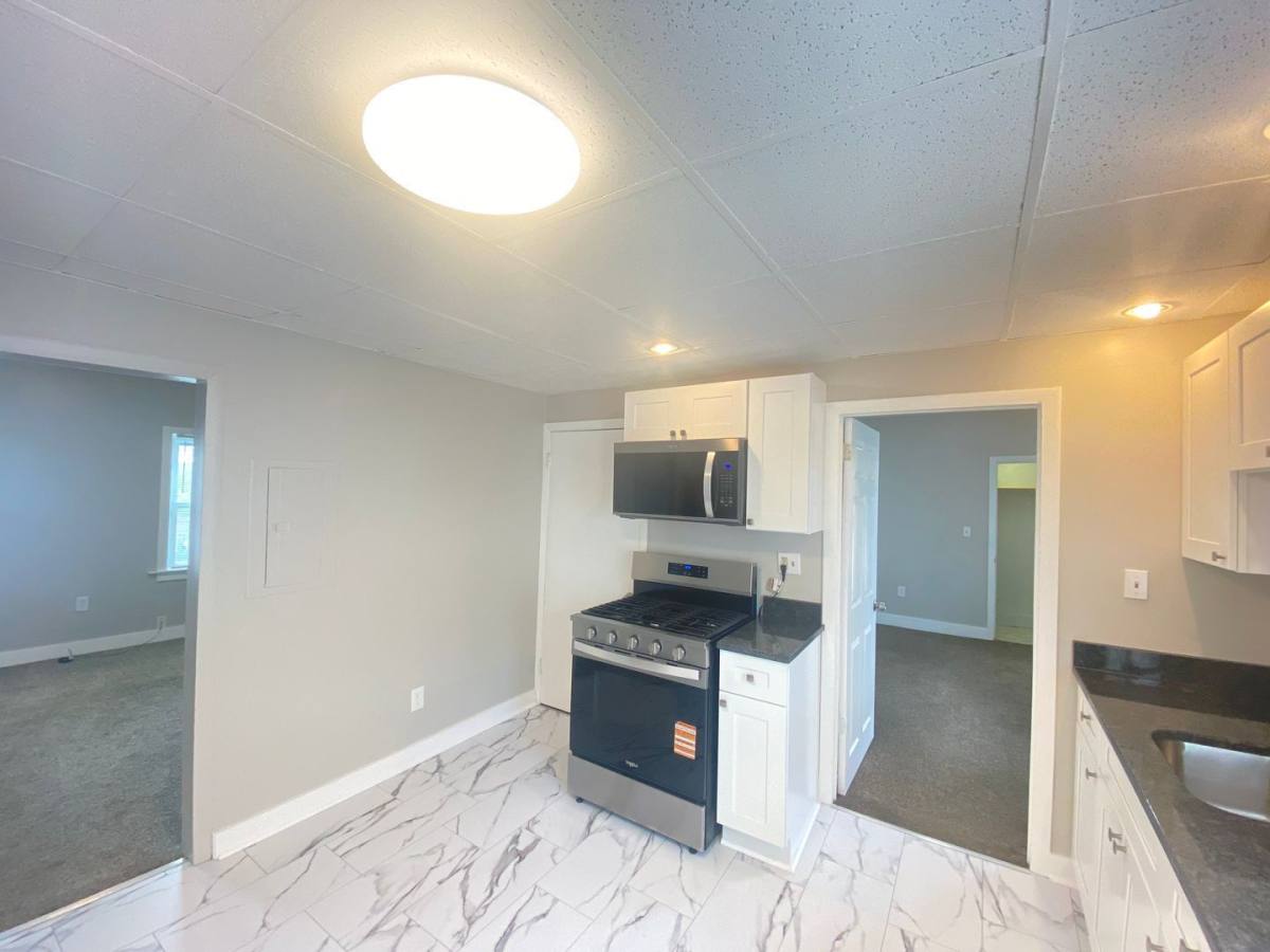 Apartment for rent at 7 Commercial St #B, Nashua, NH 03060