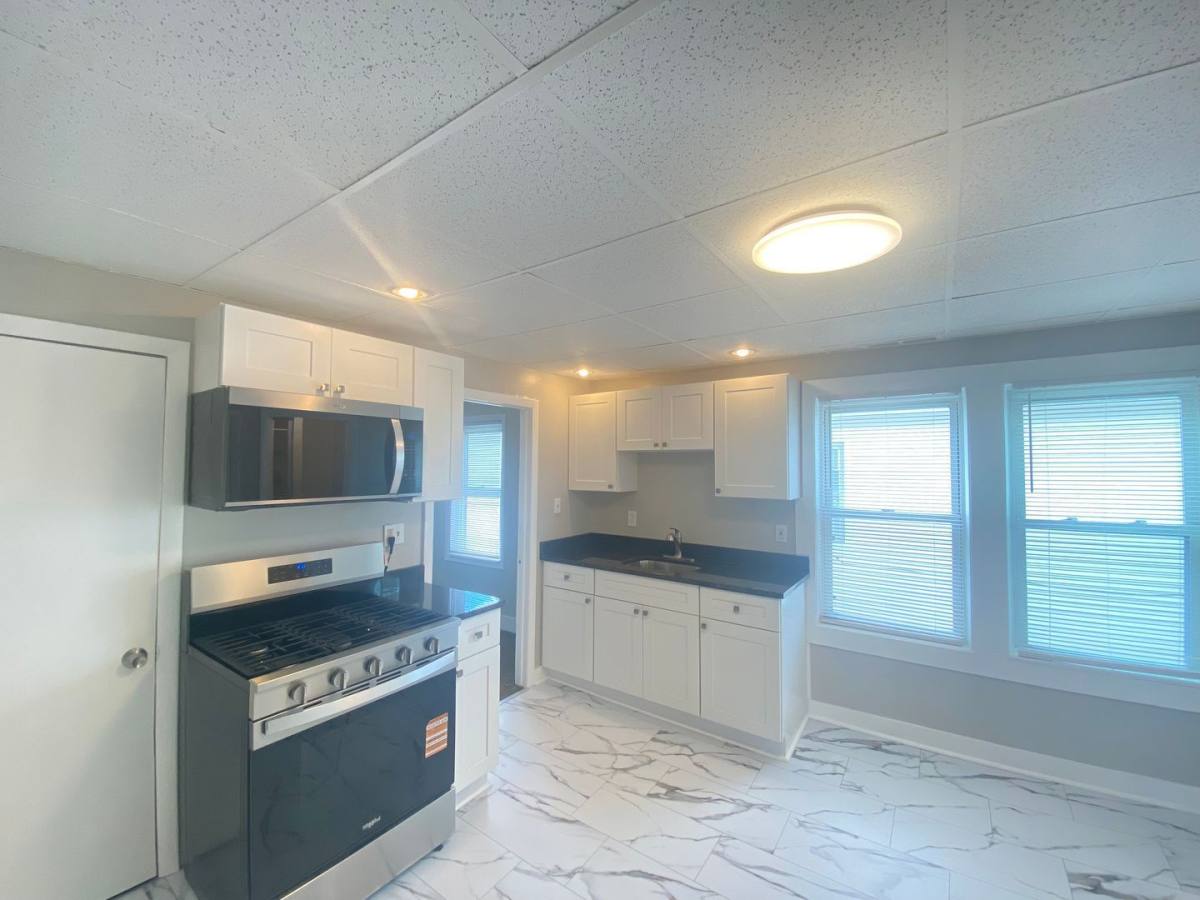 Apartment for rent at 7 Commercial St #B, Nashua, NH 03060