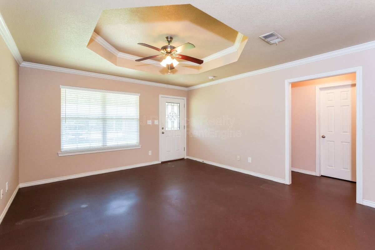 Apartment for rent at 764 Rocky Ridge Flatts, Gainesville, TX 76240