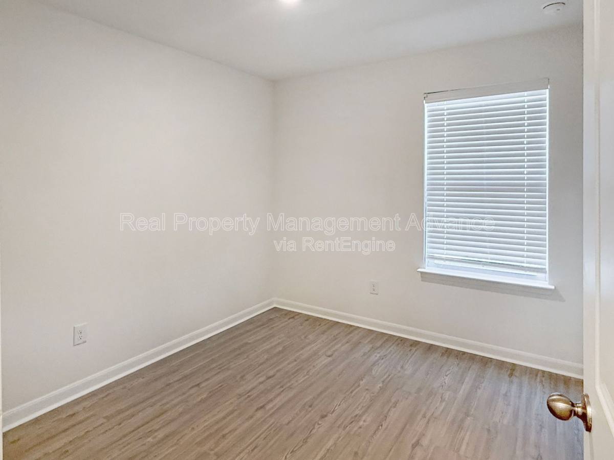Townhouse for rent at 303 Stone Court, Princeton, TX 75407