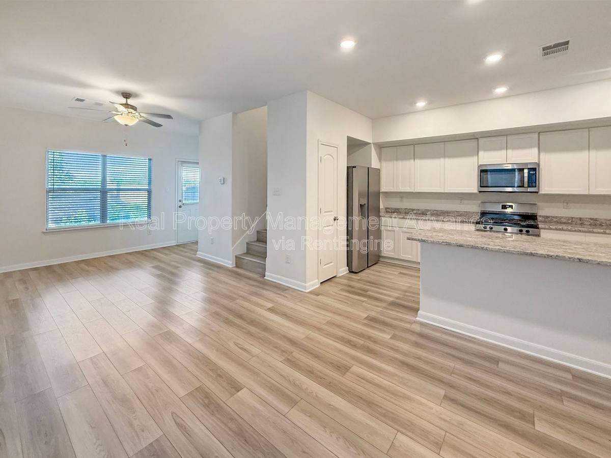 Townhouse for rent at 303 Stone Court, Princeton, TX 75407