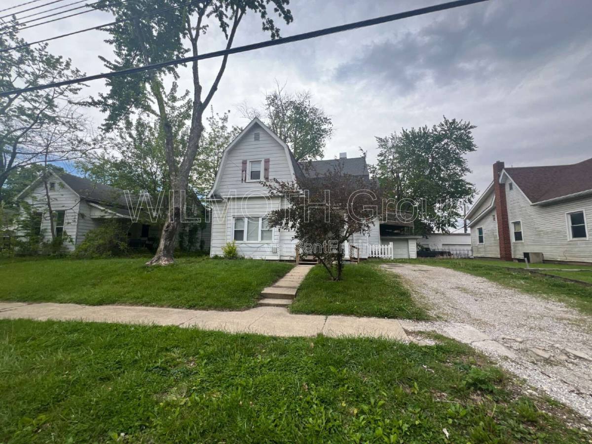 Apartment for rent at 210 Whitlock Ave #A, Crawfordsville, IN 47933