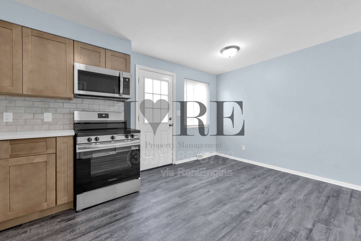 Apartment for rent at 870 N Meadows Court #F, Columbus, OH 43229