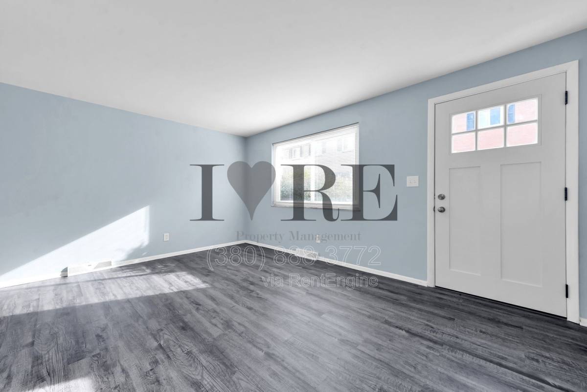 Apartment for rent at 870 N Meadows Court #F, Columbus, OH 43229