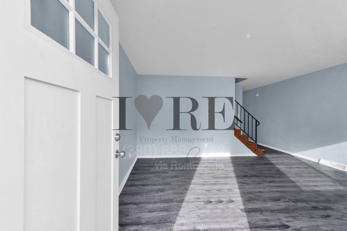 Apartment for rent at 870 N Meadows Court #F, Columbus, OH 43229