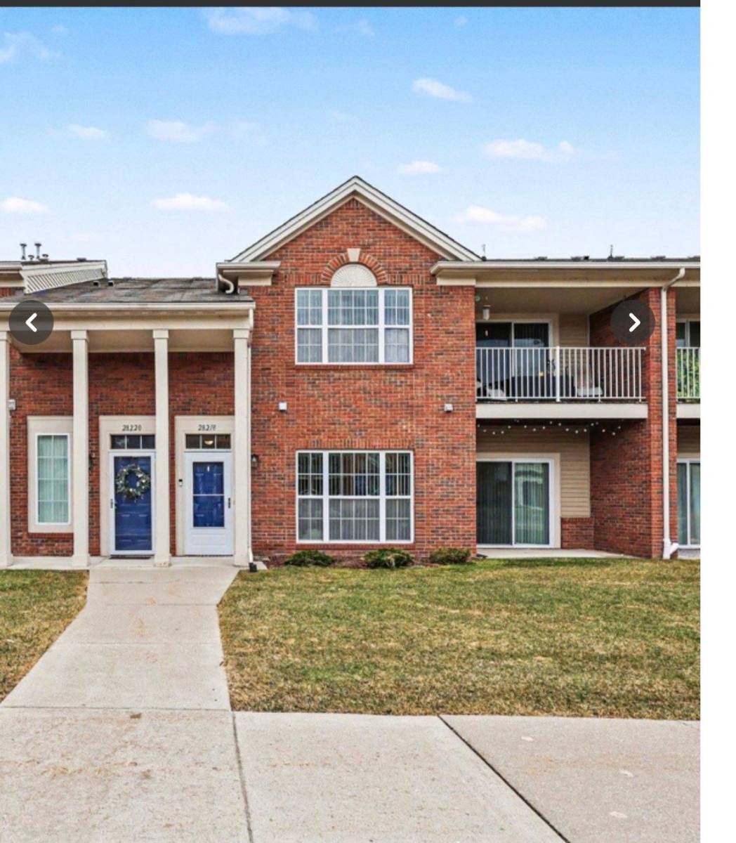 Condo for rent at 28218 S Pointe Lane, New Baltimore, MI 48051