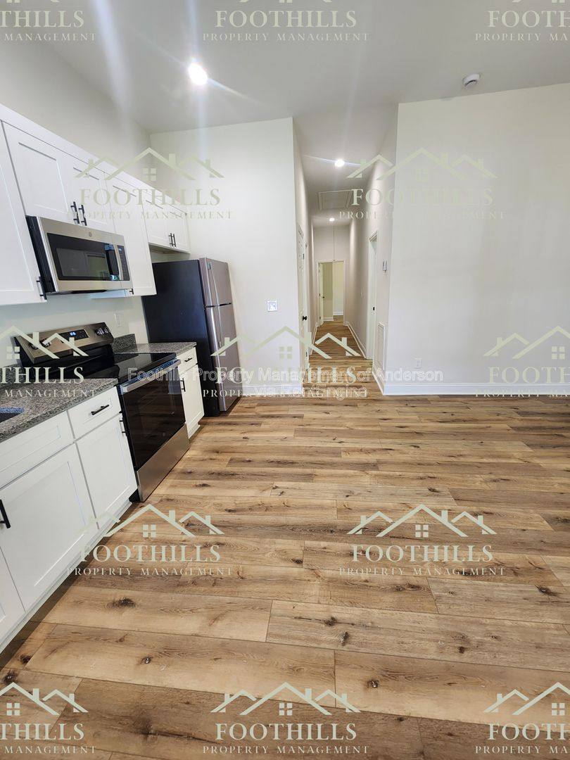 Apartment for rent at 111 Anderson Ave #B, Anderson, SC 29625