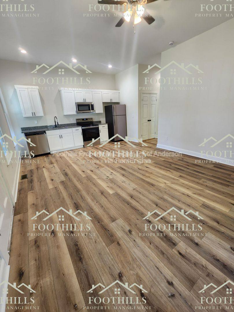 Apartment for rent at 111 Anderson Ave #B, Anderson, SC 29625