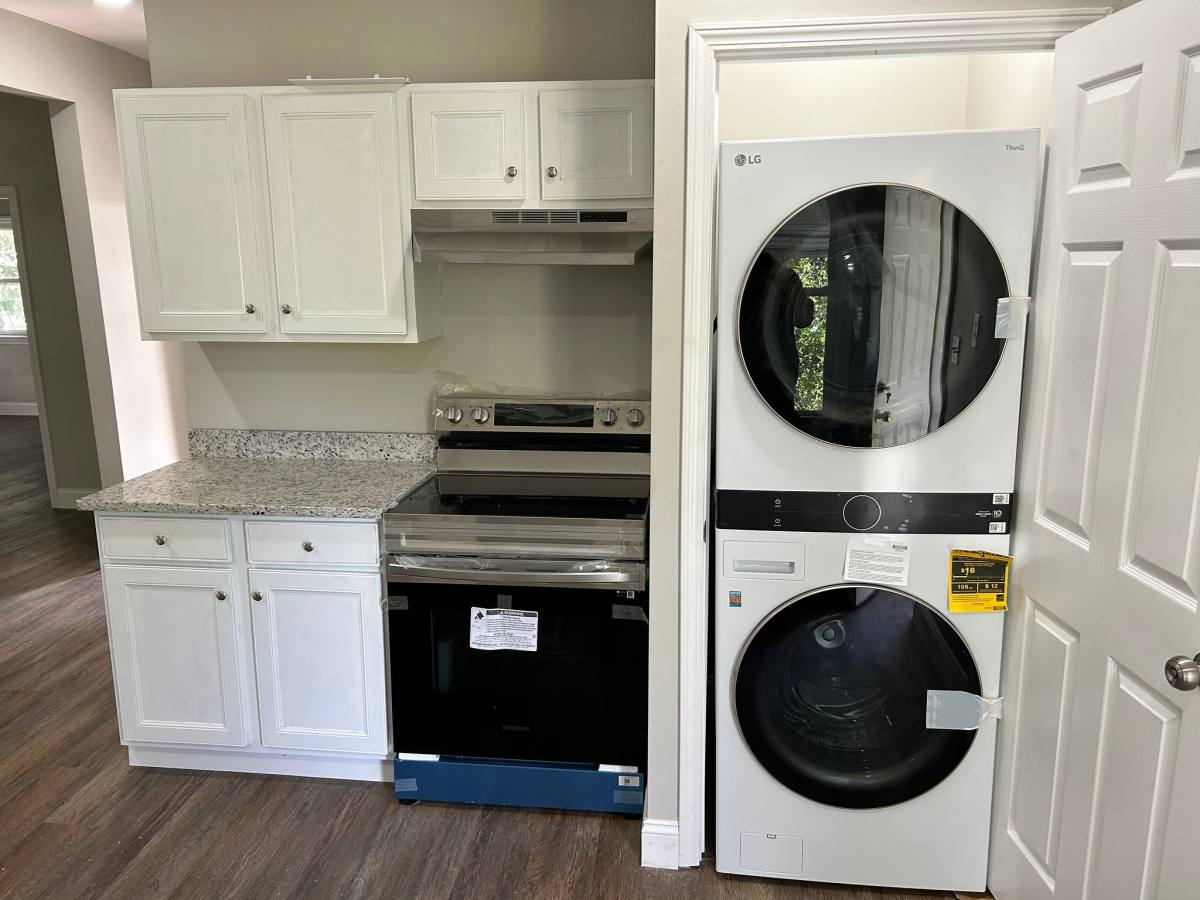 Townhouse for rent at 801 Winchester Ave #1, Middlesboro, KY 40965