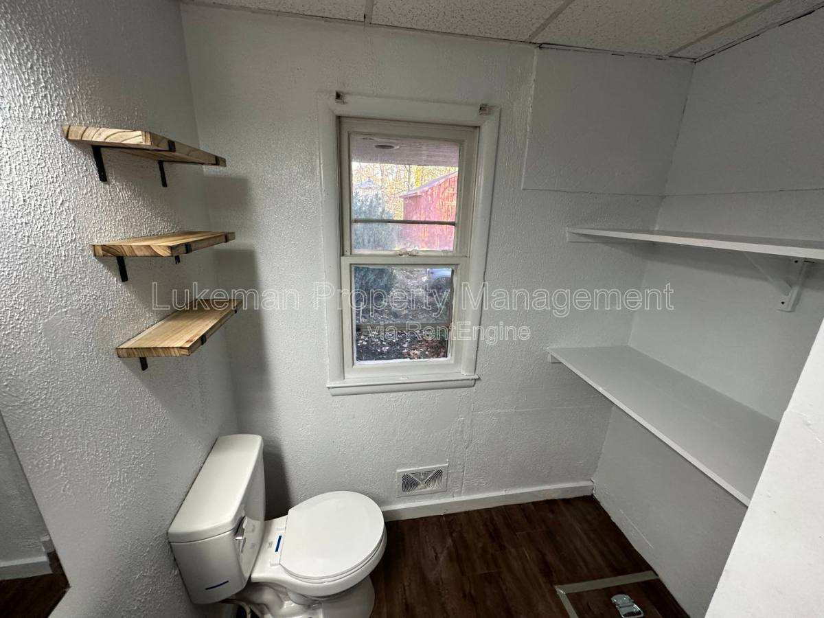 Apartment for rent at 714 Village St #2, Kalamazoo, MI 49008