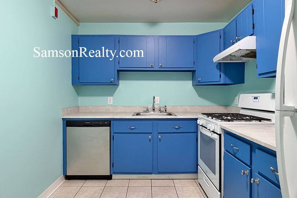 Apartment for rent at 756 Quaker Lane #210, East Greenwich, RI 02818