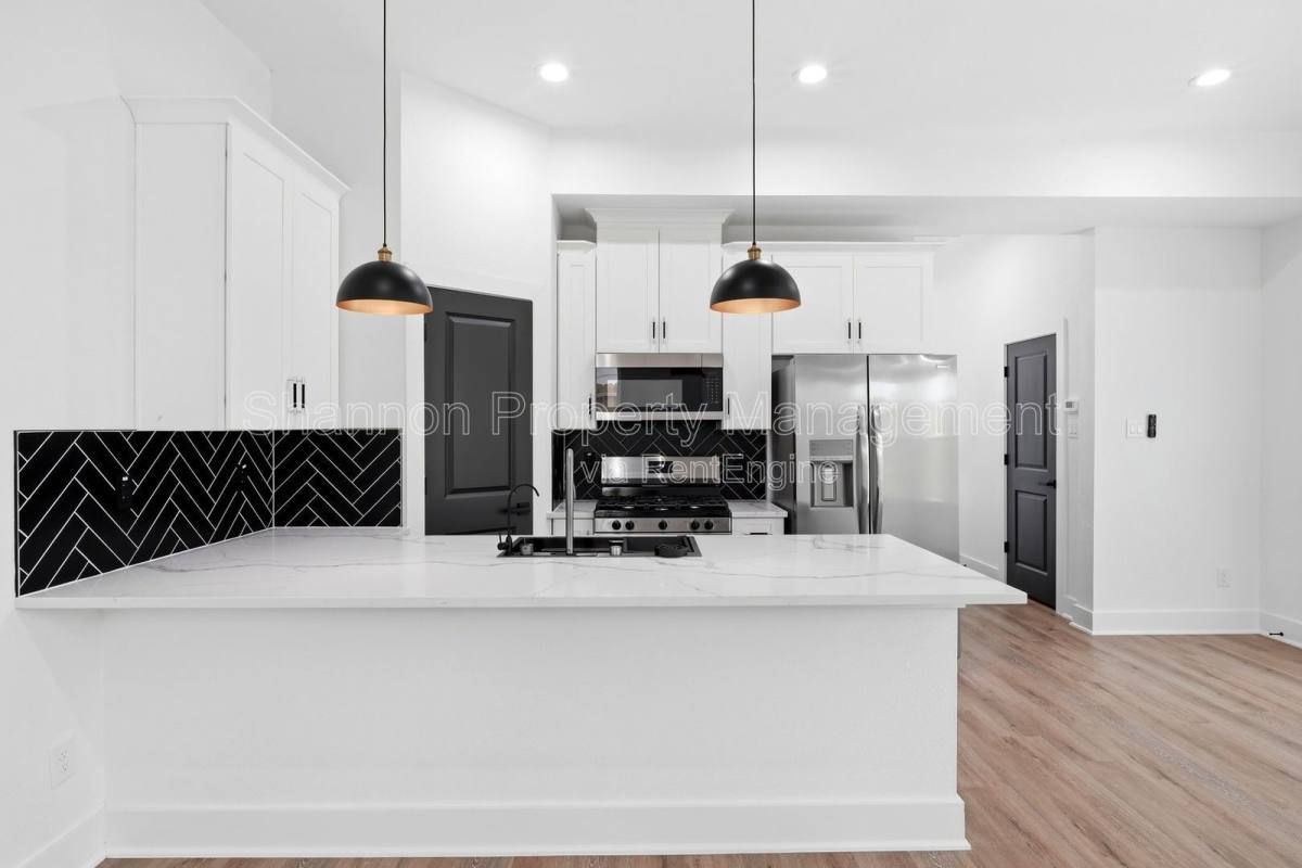 Apartment for rent at 2107 Esther Dr #A, Houston, TX 77088