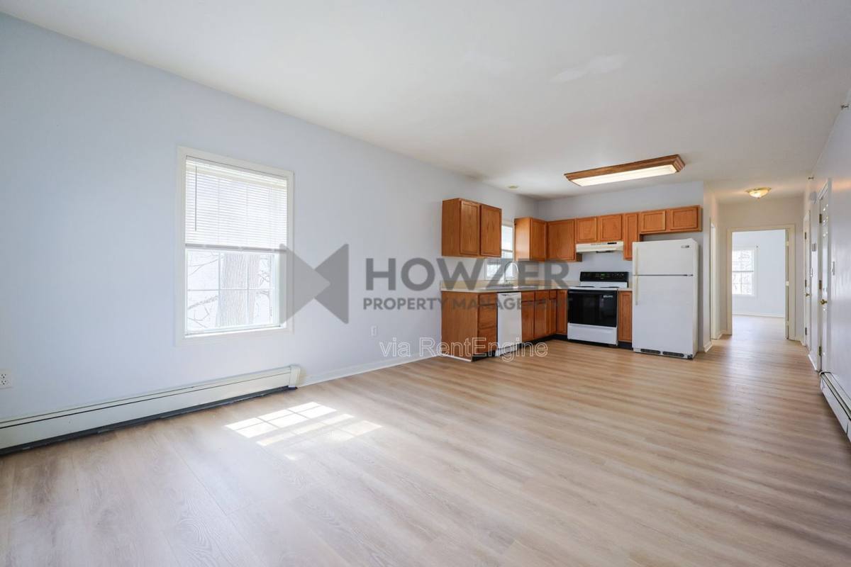 Apartment for rent at 7 Park Ave #2C, Attleboro, MA 02703