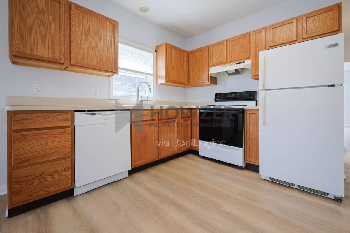 Apartment for rent at 7 Park Ave #2C, Attleboro, MA 02703