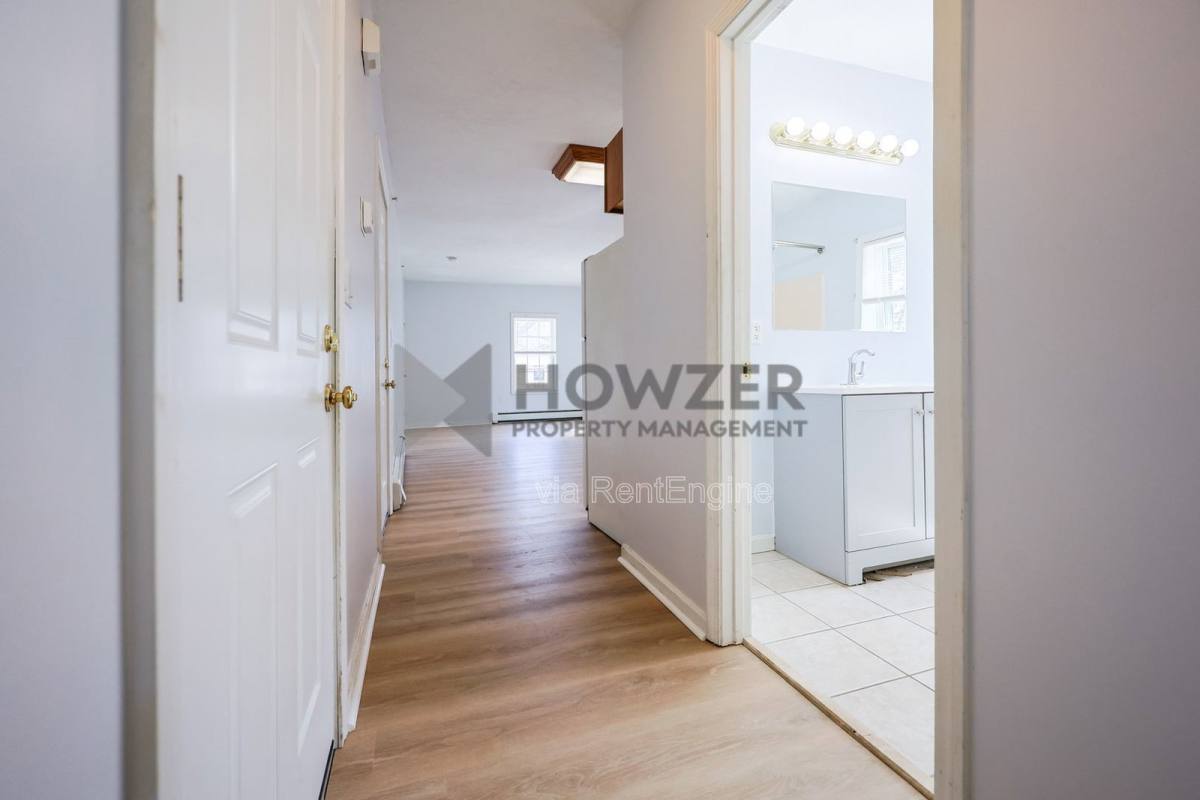 Apartment for rent at 7 Park Ave #2C, Attleboro, MA 02703