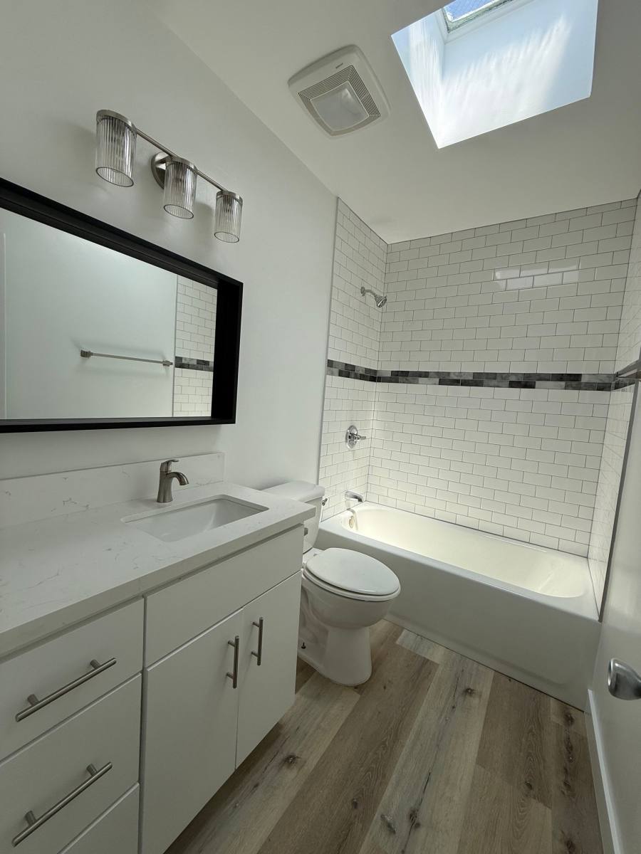 Apartment for rent at 1030 N Edinburgh Ave #6, Los Angeles, CA 90046