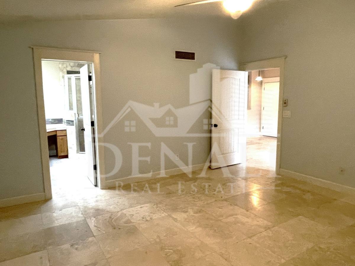 Apartment for rent at 18640 N 44th Place, Phoenix, AZ 85050