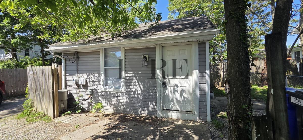 Apartment for rent at 1555 Myrtle Ave, Columbus, OH 43211