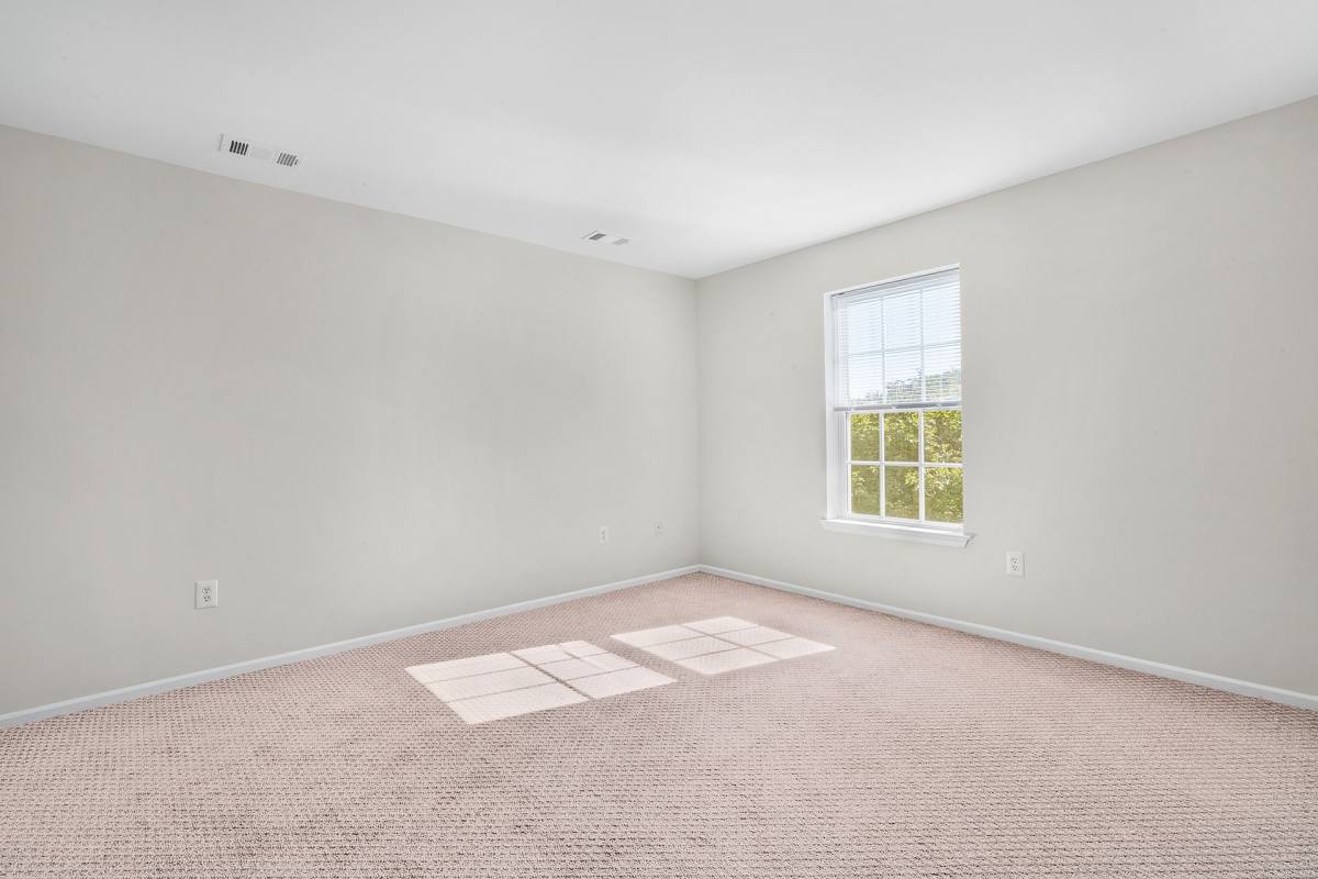 Apartment for rent at 350 Windsor Court, Trenton, NJ 08638