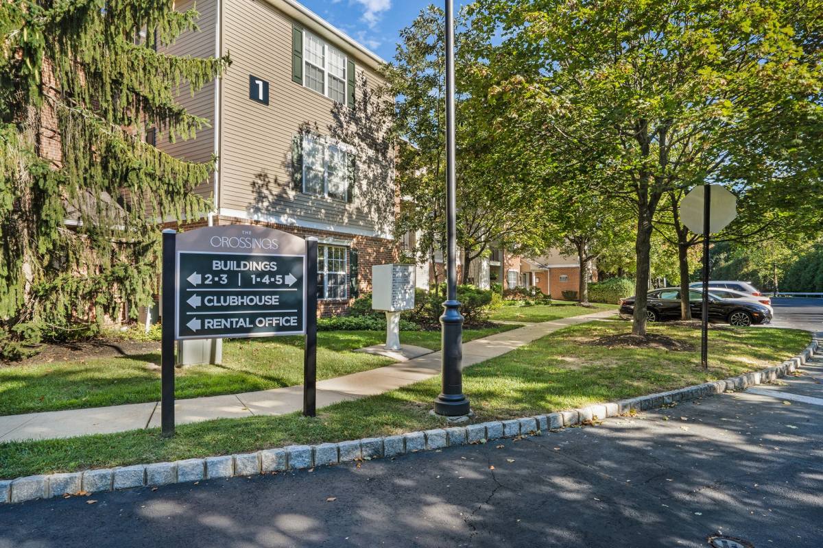 Apartment for rent at 350 Windsor Court, Trenton, NJ 08638