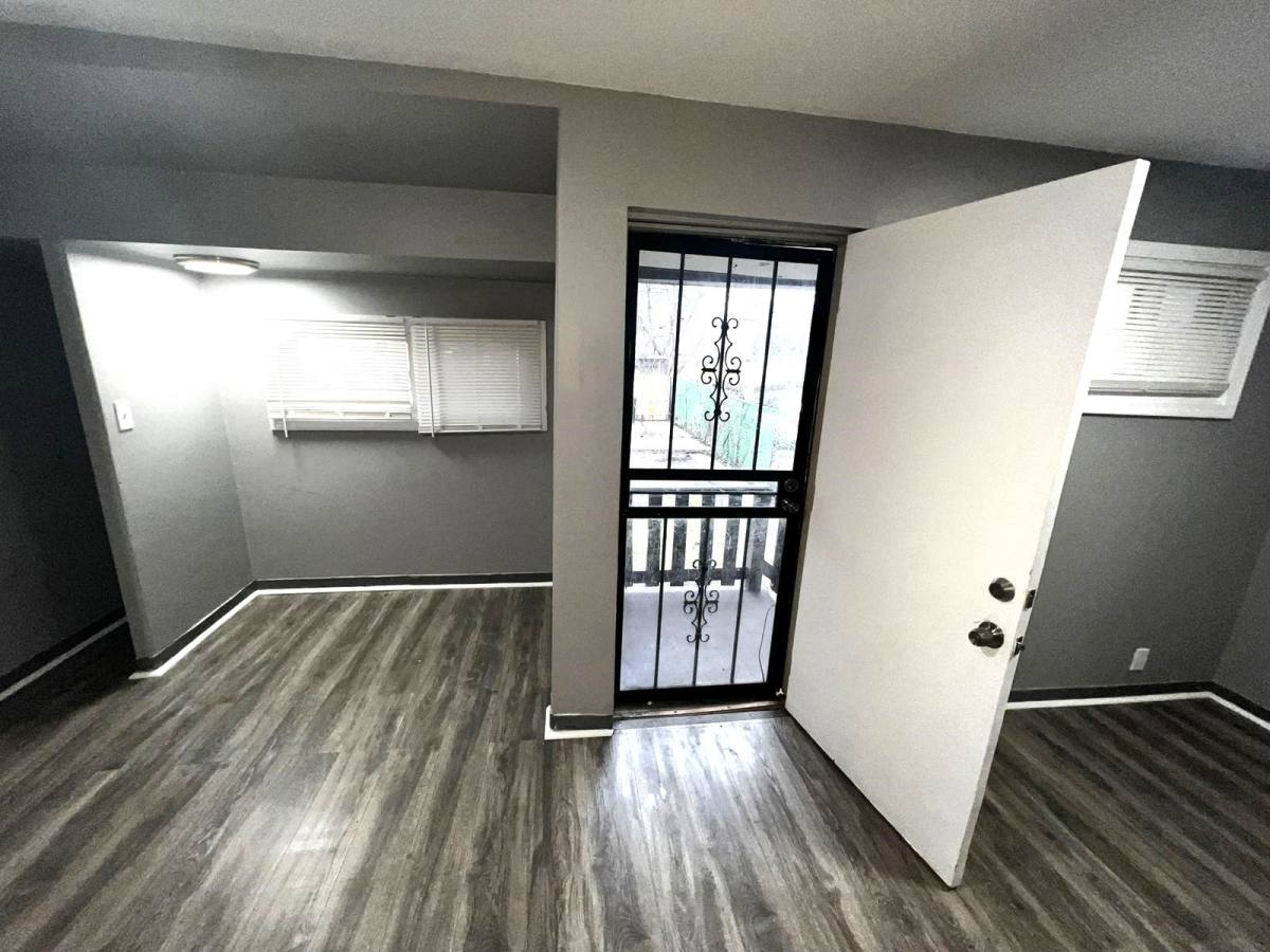 House for rent at 709 N Laramie Ave, Chicago, IL 60644