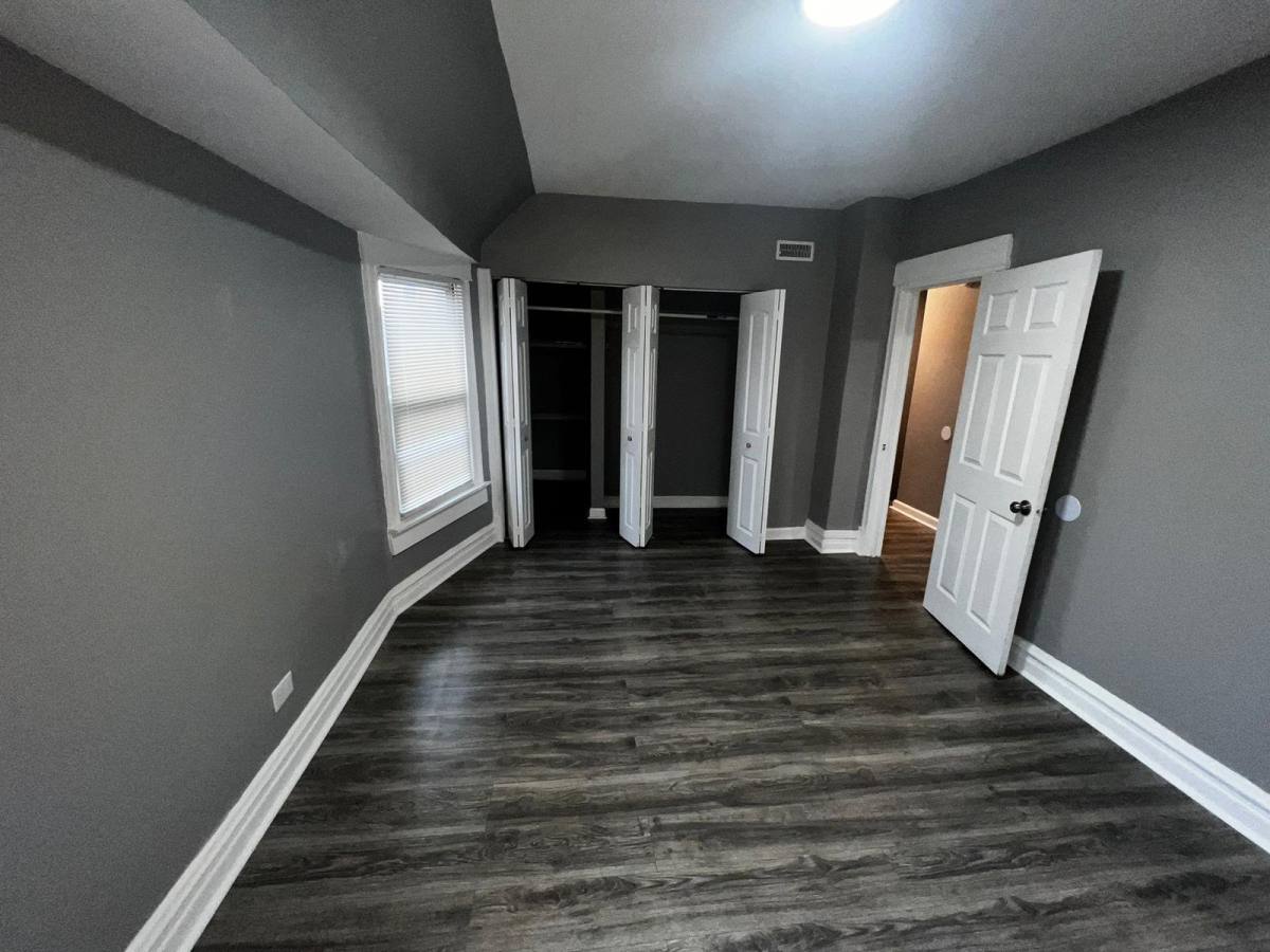 House for rent at 709 N Laramie Ave, Chicago, IL 60644