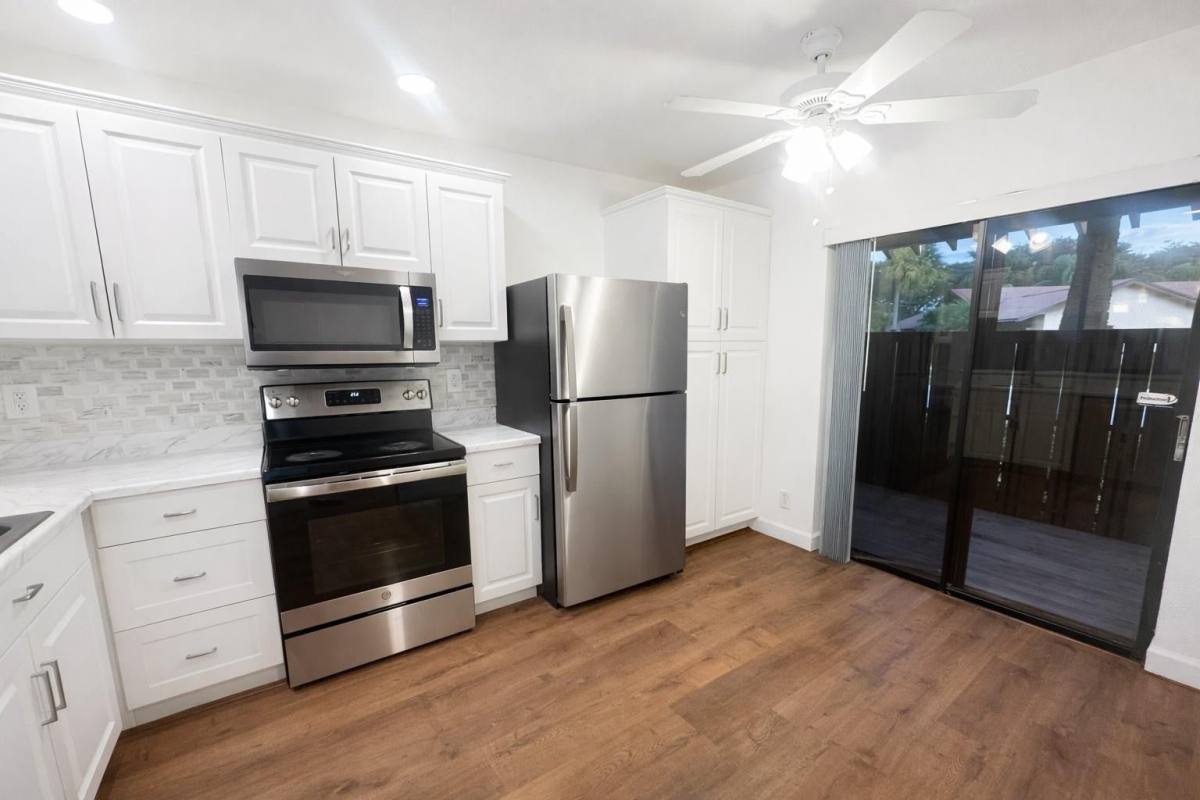 Townhouse for rent at 3950 Cocoplum Circle #3638, Pompano Beach, FL 33063