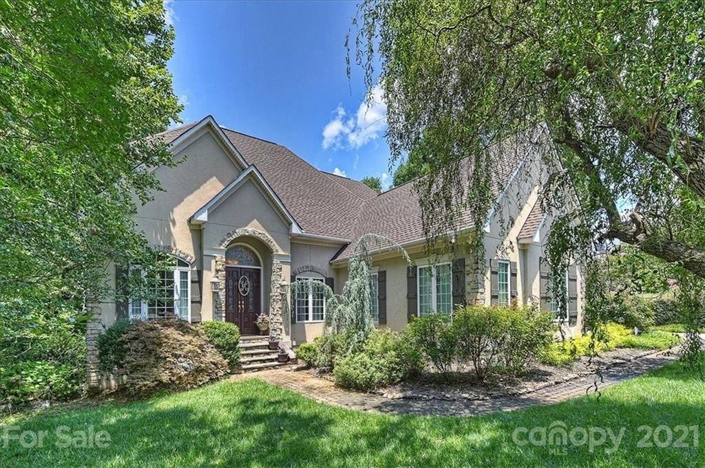 House for rent at 2427 Mount Ilse Harbor Dr, Charlotte, NC 28214