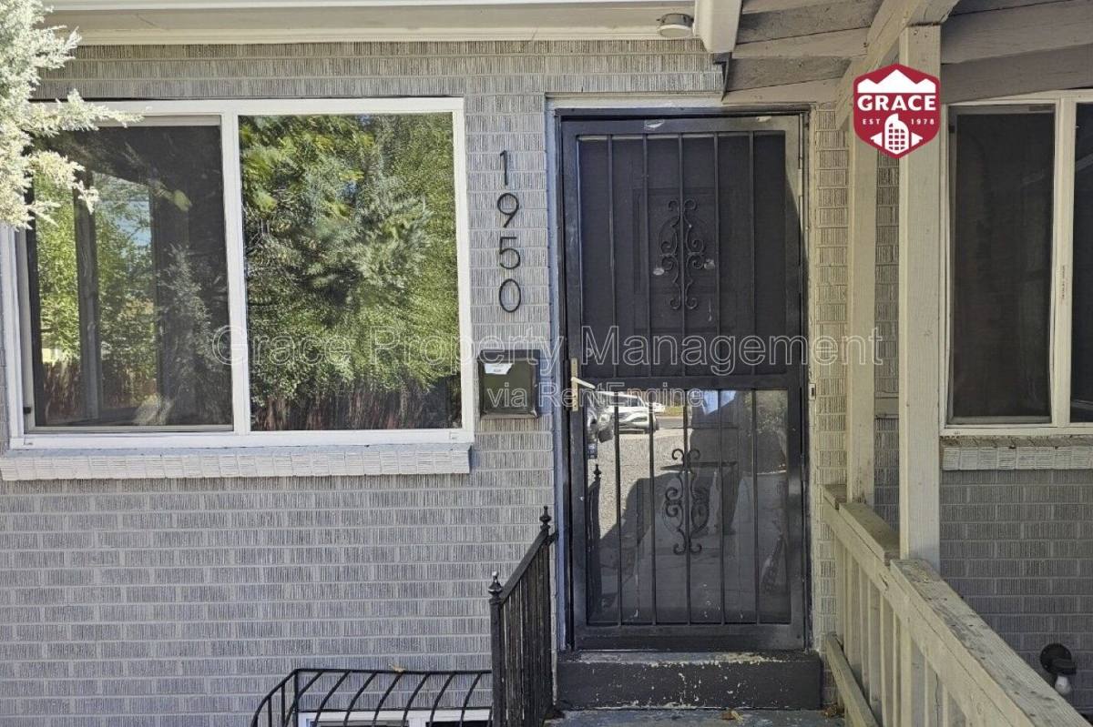 Apartment for rent at 1950 Oswego St, Aurora, CO 80010