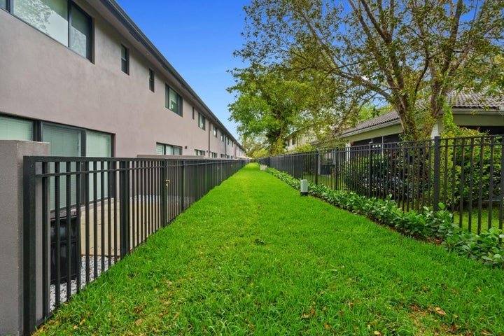 Townhouse for rent at 4315 NW 115th Ave, Coral Springs, FL 33065