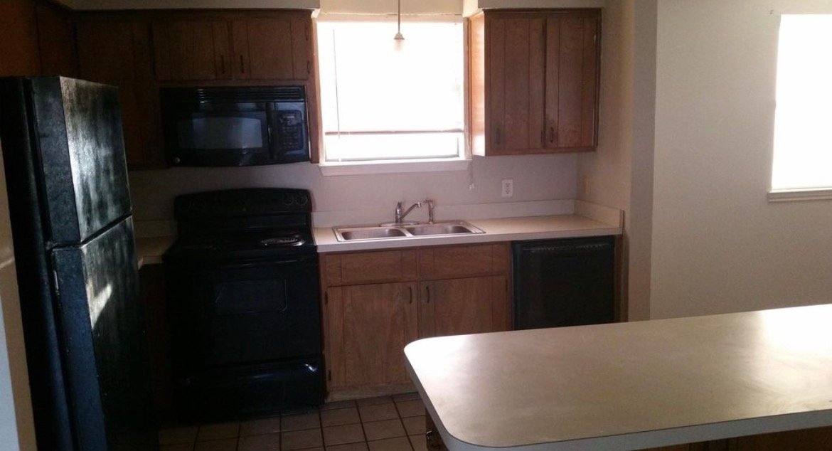 House for rent at 3905 Country Meadows Circle, Granbury, TX 76048
