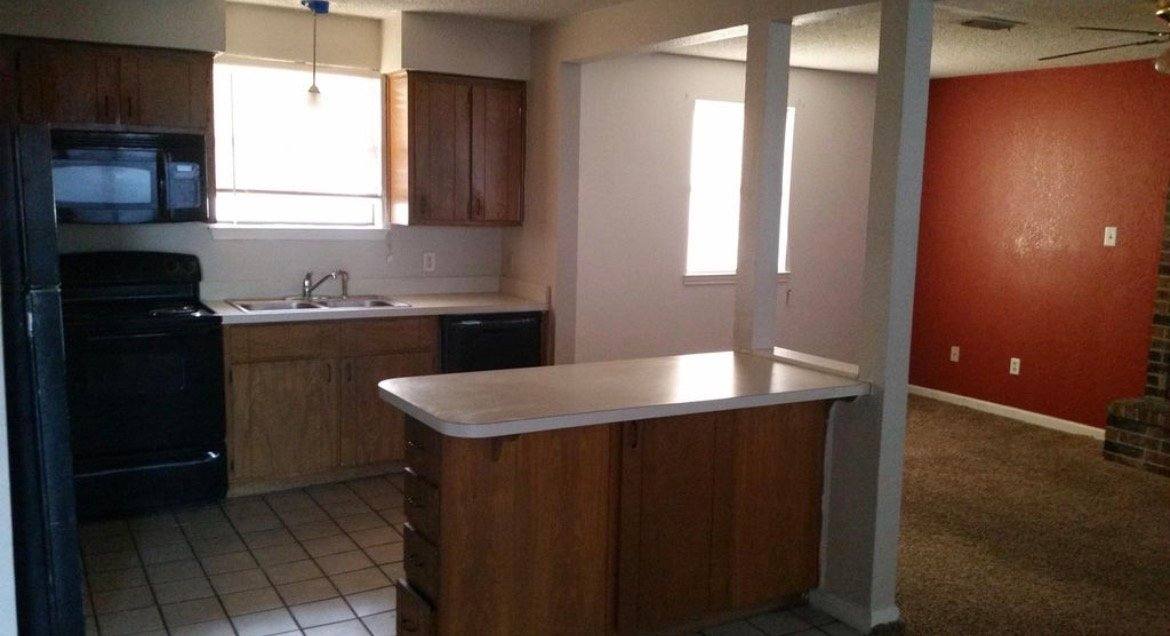 House for rent at 3905 Country Meadows Circle, Granbury, TX 76048