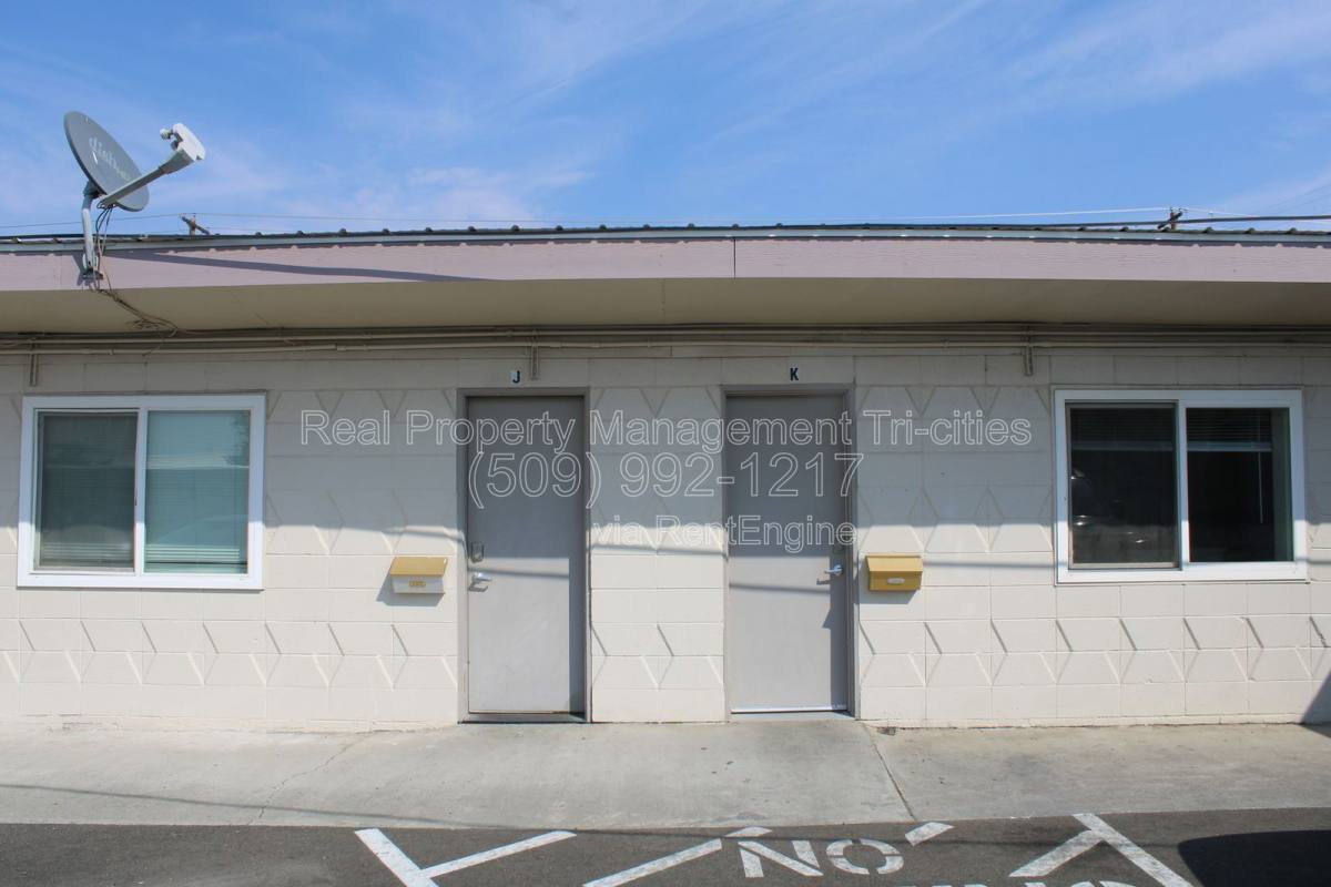Apartment for rent at 124 W Shoshone St #K, Pasco, WA 99301