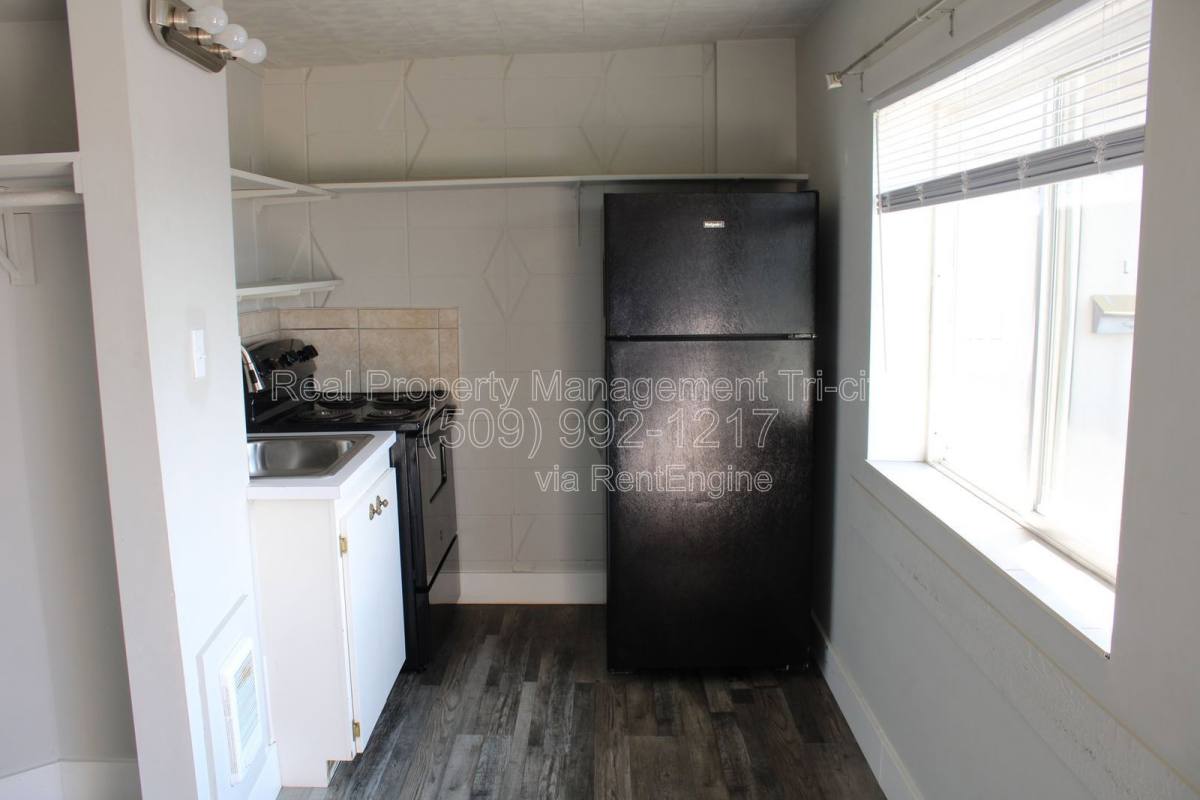 Apartment for rent at 124 W Shoshone St #K, Pasco, WA 99301