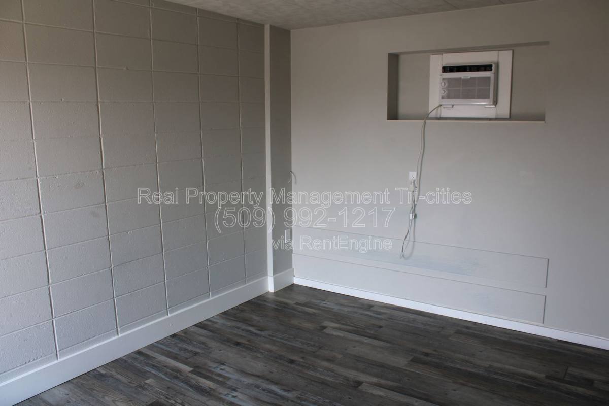 Apartment for rent at 124 W Shoshone St #K, Pasco, WA 99301