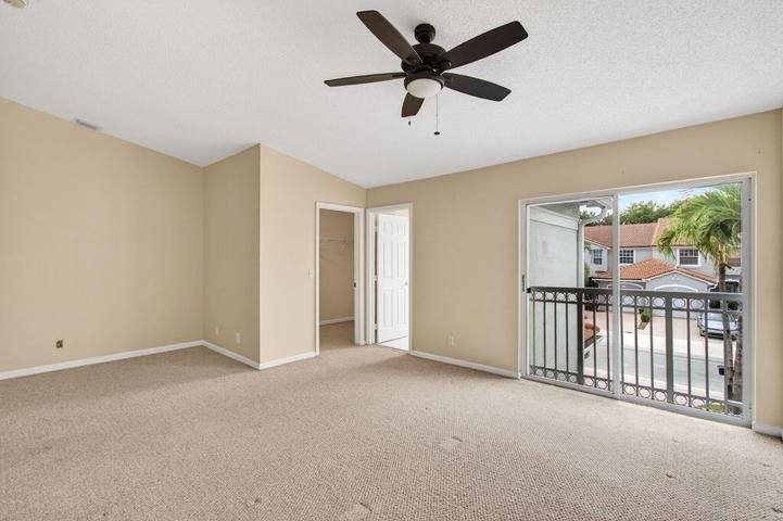 Townhouse for rent at 8289 Via Serena, Boca Raton, FL 33433