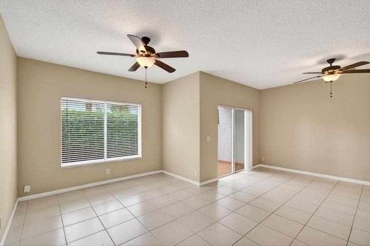 Townhouse for rent at 8289 Via Serena, Boca Raton, FL 33433